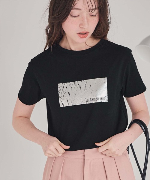 titivate(ティティベイト)の「箔プリントコンパクトTシャツ(Tシャツ/カットソー・レディース・ブラック系その他/ホワイト系その他2/ホワイト系その他3/ホワイト系その他・FREE)」の4枚目の写真