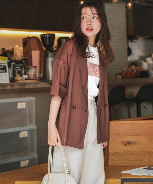 titivate(ティティベイト)の「箔プリントコンパクトTシャツ(Tシャツ/カットソー・レディース・ブラック系その他/ホワイト系その他2/ホワイト系その他3/ホワイト系その他・FREE)」の15枚目の写真