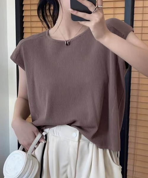 aimoha(アイモハ)の「【aimoha】フロントリブデザインノースリーブトップス (SS)(ベスト・レディース・チョコ/ライトベージュ/キャメル/グリーン/ブラック/ブルー・FREE)」の2枚目の写真