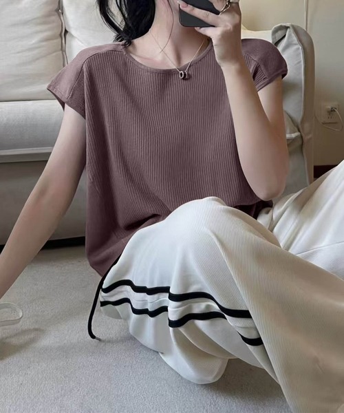 aimoha(アイモハ)の「【aimoha】フロントリブデザインノースリーブトップス (SS)(ベスト・レディース・チョコ/ライトベージュ/キャメル/グリーン/ブラック/ブルー・FREE)」の11枚目の写真