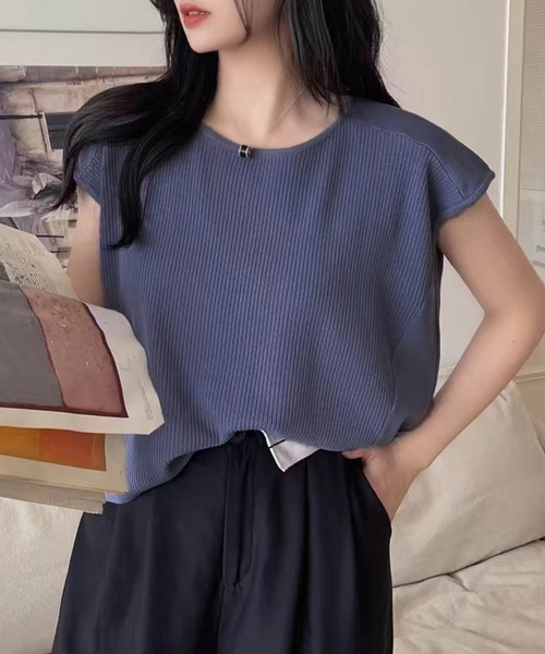aimoha(アイモハ)の「【aimoha】フロントリブデザインノースリーブトップス (SS)(ベスト・レディース・チョコ/ライトベージュ/キャメル/グリーン/ブラック/ブルー・FREE)」の15枚目の写真
