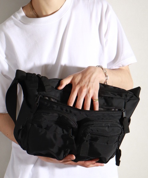 MOUNTAIN SMITH(マウンテンスミス)の「【MOUNTAIN SMITH/マウンテンスミス】dawn square shoulder/ダウン スクエアショルダー(ショルダーバッグ・メンズ・ブラック/ライトブラウン・FREE)」の8枚目の写真