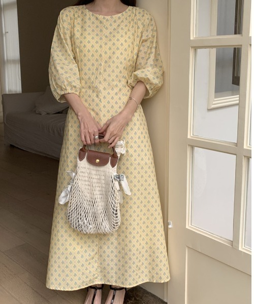 gossip!ロサンゼルス(ゴシップロサンゼルス)の「バルーンスリーブ バックオープンワンピース(ドレス・レディース・ピンク/イエロー・FREE)」の4枚目の写真