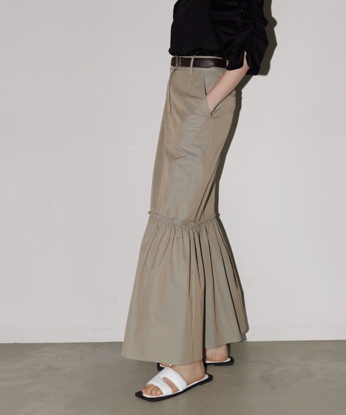 CINOH（チノ）の「FINX COTTON GATHERED SKIRT（スカート・レディース・ベージュ・36/38）」の7枚目の写真