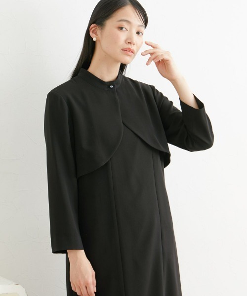 Neina（ネイナ）の「【喪服・礼服】日本製生地使用　洗える防しわパールボタン付きボレロ風ワンピース＜大きいサイズ有＞〔Neina〕（スーツセット・レディース・ブラック・5L/4L/3L/LL/L/M）」の3枚目の写真