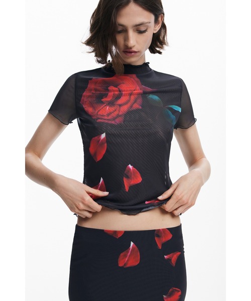 Desigual（デシグアル）の「【Desigual x Tyler McGillivary】花柄シアートップス ブラック（Tシャツ/カットソー・レディース・ブラック・S/M/L/XL/XS）」の8枚目の写真