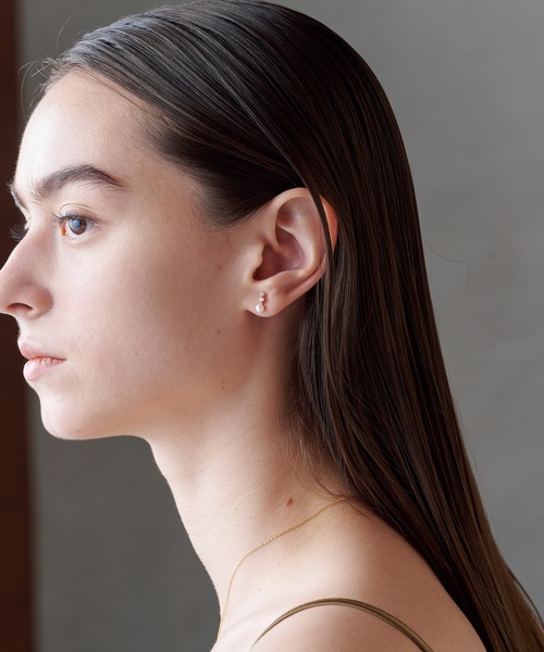 ALLURELLE(アリュレル)の「【ALLURELLE】淡水パール パール×ジルコニアピアス silver925 KNF-TP(ピアス(両耳用)・レディース・シルバー/ホワイト/ゴールド・FREE)」の11枚目の写真
