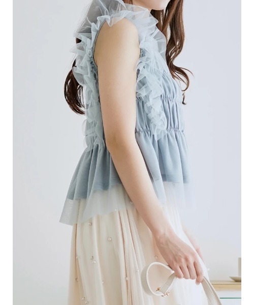 LUDIC PARK(ルディックパーク)の「【SNSで話題!大人の上品可愛い】チュールフリル使いノースリーブトップス(タンクトップ・レディース・グレー/アイボリー/ブラック/サックスブルー・S/M)」の16枚目の写真
