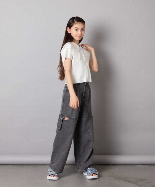 a.v.v（アーヴェヴェ）の「[130-160]ビッグカラージップアップニット（ニット/セーター・キッズ・ホワイト/ライトグレー・130/140/150/160）」の9枚目の写真