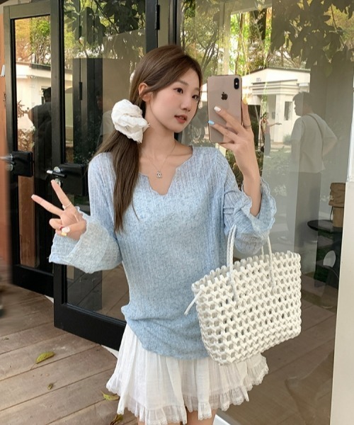 gossip!ロサンゼルス(ゴシップロサンゼルス)の「Y2Kガーリー*シアー長袖カーデ風Tシャツ(Tシャツ/カットソー・レディース・オフホワイト/グレー/ブルー/ライトグリーン・FREE)」の16枚目の写真