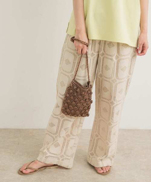 URBAN RESEARCH DOORS（アーバンリサーチドアーズ）の「メタリックヤーンショルダーバッグ（ショルダーバッグ・レディース・ブロンズ/ブラック・ONE）」の4枚目の写真