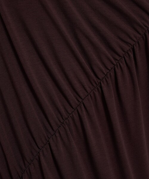 PUBLIC TOKYO(パブリックトウキョウ)の「ギャザードレープカットソーワンピ(ワンピース・レディース・ブラック/ワイン・1/2)」の21枚目の写真