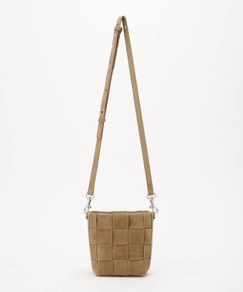 国内直営【IACUCCI】ベルタ MINI CERVO ショルダーバッグ 送料込 ベルタ MINI CERVO（ショルダーバッグ）｜IACUCCI（イアクッチ