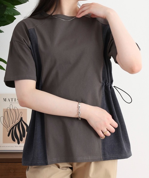 Arinomama(アリノママ)の「デニム風切替ギャザーT(Tシャツ/カットソー・レディース・ブラック/スミクロ/オフホワイト/グレイッシュベージュ・FREE)」の2枚目の写真