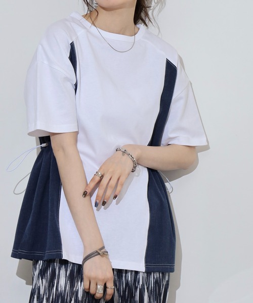 Arinomama(アリノママ)の「デニム風切替ギャザーT(Tシャツ/カットソー・レディース・ブラック/スミクロ/オフホワイト/グレイッシュベージュ・FREE)」の7枚目の写真