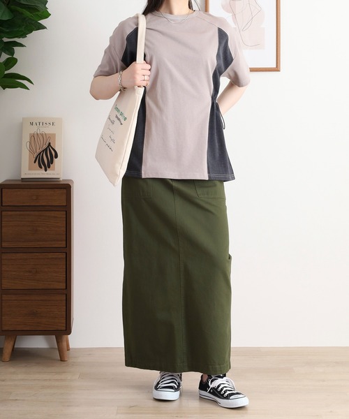 Arinomama(アリノママ)の「デニム風切替ギャザーT(Tシャツ/カットソー・レディース・ブラック/スミクロ/オフホワイト/グレイッシュベージュ・FREE)」の20枚目の写真