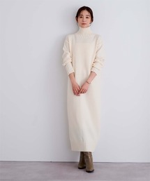 タートルネックIラインニットワンピース