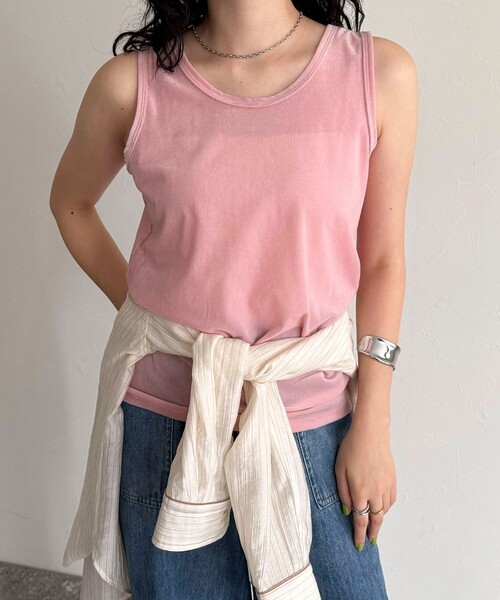 fredy emue(フレディエミュ)の「ベロアタンクトップ(タンクトップ・レディース・クリーム/ブラック/ブラウン/ピンク・38)」の4枚目の写真