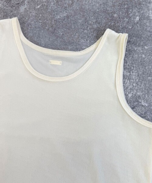 fredy emue(フレディエミュ)の「ベロアタンクトップ(タンクトップ・レディース・クリーム/ブラック/ブラウン/ピンク・38)」の22枚目の写真
