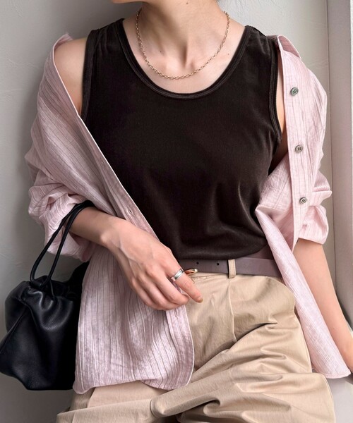 fredy emue(フレディエミュ)の「ベロアタンクトップ(タンクトップ・レディース・クリーム/ブラック/ブラウン/ピンク・38)」の17枚目の写真