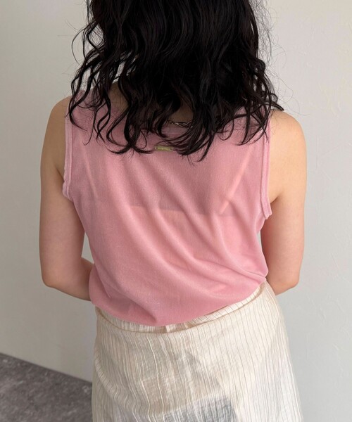 fredy emue(フレディエミュ)の「ベロアタンクトップ(タンクトップ・レディース・クリーム/ブラック/ブラウン/ピンク・38)」の10枚目の写真