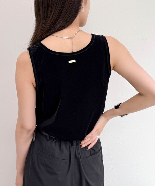 fredy emue(フレディエミュ)の「ベロアタンクトップ(タンクトップ・レディース・クリーム/ブラック/ブラウン/ピンク・38)」の5枚目の写真