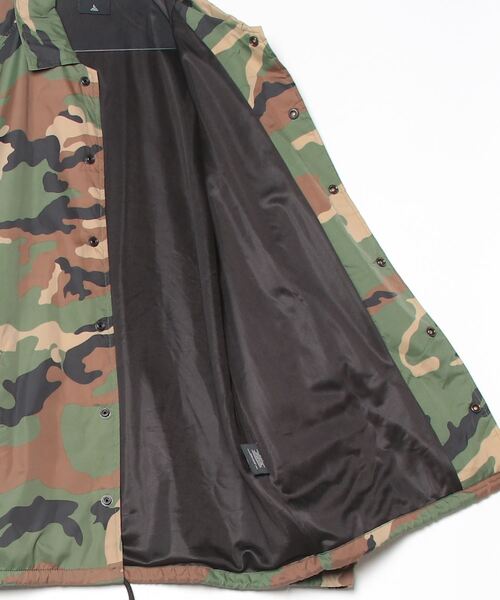 HUF（ハフ）の「【T12】【HUF】ESSENTIALS TT COACHES JACKET（ナイロンジャケット・メンズ・カモフラージュ・LARGE）」の3枚目の写真