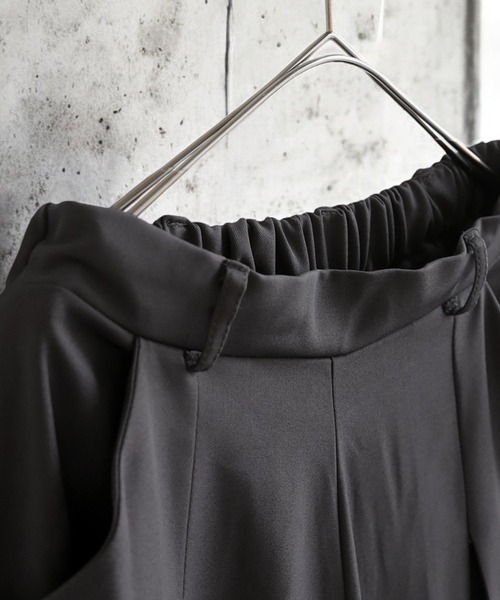 antiqua(アンティカ)の「アウトシームコクーンパンツ(その他パンツ・レディース・グレー/ブラック・ONESIZE)」の17枚目の写真