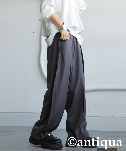 antiqua(アンティカ)の「アウトシームコクーンパンツ(その他パンツ・レディース・グレー/ブラック・ONESIZE)」の12枚目の写真