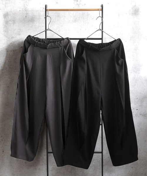 antiqua(アンティカ)の「アウトシームコクーンパンツ(その他パンツ・レディース・グレー/ブラック・ONESIZE)」の14枚目の写真