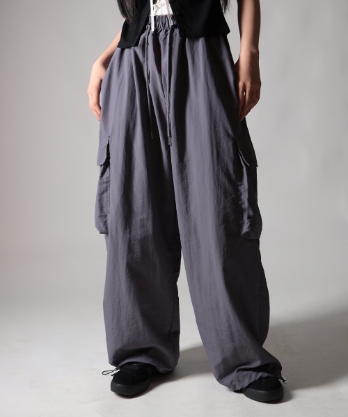 NANAHACHI(ナナハチ)の「シャカシャカ カーゴワイドパンツ(カーゴパンツ・レディース・カーキ/ブラック/チャコールグレー・FREE)」の3枚目の写真
