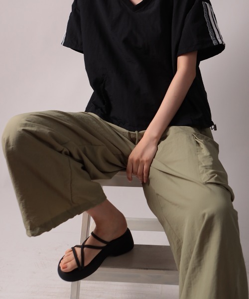 NANAHACHI(ナナハチ)の「シャカシャカ カーゴワイドパンツ(カーゴパンツ・レディース・カーキ/ブラック/チャコールグレー・FREE)」の11枚目の写真