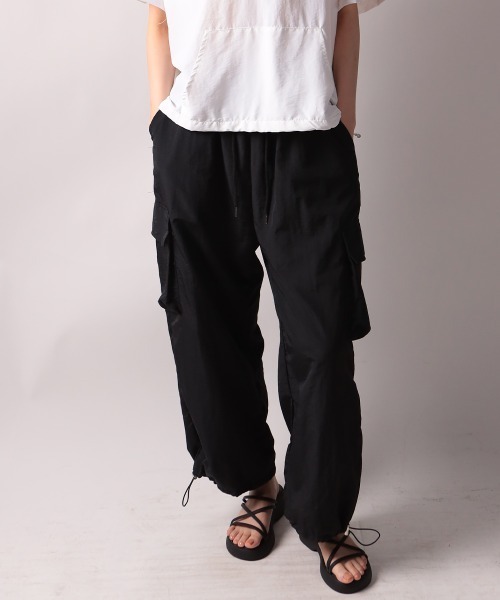 NANAHACHI(ナナハチ)の「シャカシャカ カーゴワイドパンツ(カーゴパンツ・レディース・カーキ/ブラック/チャコールグレー・FREE)」の14枚目の写真