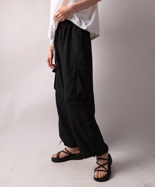 NANAHACHI(ナナハチ)の「シャカシャカ カーゴワイドパンツ(カーゴパンツ・レディース・カーキ/ブラック/チャコールグレー・FREE)」の20枚目の写真