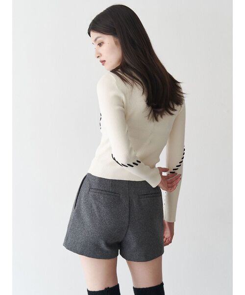 MURUA(ムルーア)の「ウールライクタックショートパンツ(その他パンツ・レディース・グレー/ブラック/ブラウン・1/2)」の5枚目の写真