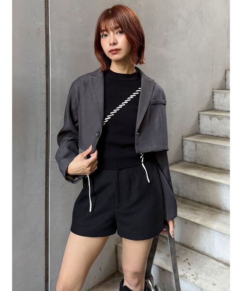 MURUA(ムルーア)の「ウールライクタックショートパンツ(その他パンツ・レディース・グレー/ブラック/ブラウン・1/2)」の9枚目の写真