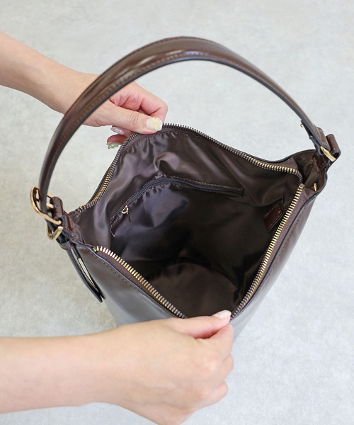 MIAN (ミアン)の「バケット2wayショルダーバッグ(ショルダーバッグ・レディース・ダークブラウン/ボルドー/ブラック・FREE)」の10枚目の写真