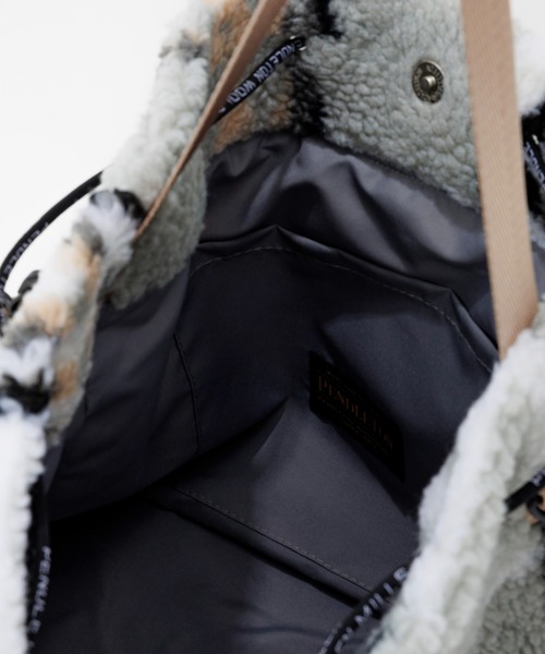 PENDLETON（ペンドルトン）の「PENDLETON/ペンドルトン ボアドローバッグ（ショルダーバッグ・レディース・グレー/ベージュ・FREE）」の10枚目の写真