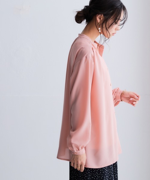SMILE LAND（スマイルランド）の「＜大きいサイズ＞ シアーバンドカラーゆるシャツ（吸汗速乾・防しわ）（シャツ/ブラウス・レディース・グリーン/ピンク/ブラウン系/ベージュ系・5L～6L/3L～4L/L～LL）」の22枚目の写真