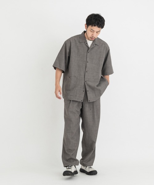 EKAL（エカル）の「『吸水速乾/UVカット/UR TECH』ハイツイストショートスリーブシャツ（シャツ/ブラウス・メンズ・チャコール/グレー・MEDIUM/LARGE）」の19枚目の写真