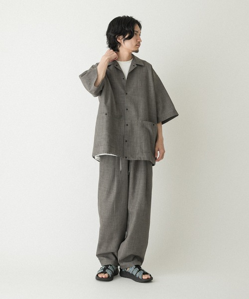 EKAL（エカル）の「『吸水速乾/UVカット/UR TECH』ハイツイストショートスリーブシャツ（シャツ/ブラウス・メンズ・チャコール/グレー・MEDIUM/LARGE）」の21枚目の写真