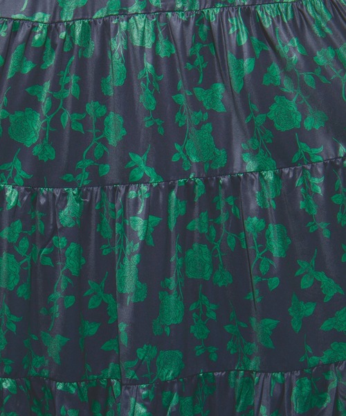 manana suerte（マニャーナスエルテ）の「(サイズ展開あり)イングリッシュローズ ティアードワンピース（ワンピース・レディース・ホワイト/ブラック・FREE/SMALL）」の13枚目の写真