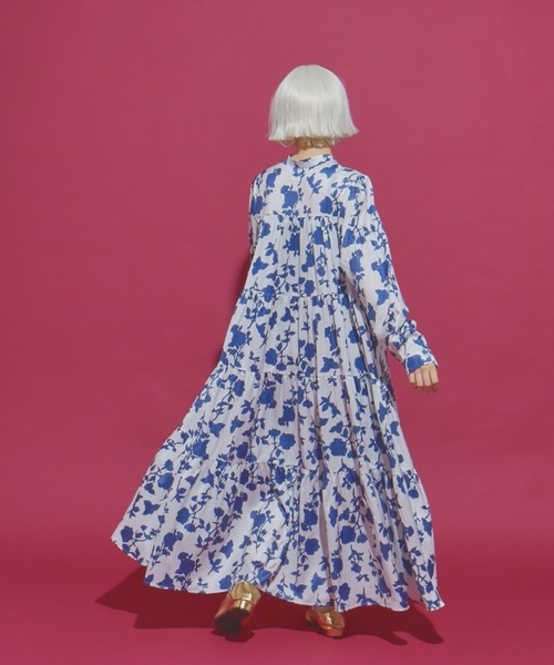 manana suerte（マニャーナスエルテ）の「(サイズ展開あり)イングリッシュローズ ティアードワンピース（ワンピース・レディース・ホワイト/ブラック・FREE/SMALL）」の21枚目の写真