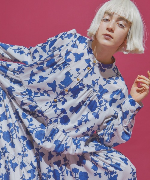 manana suerte（マニャーナスエルテ）の「(サイズ展開あり)イングリッシュローズ ティアードワンピース（ワンピース・レディース・ホワイト/ブラック・FREE/SMALL）」の22枚目の写真