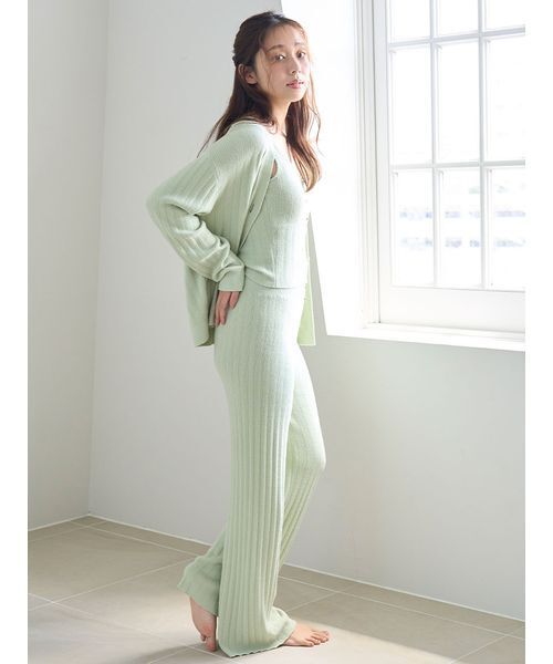 snidel home パジャマ　新品未使用　長袖長ズボン Creamy】ハートボタンカーディガン（ルームウェア/パジャマ