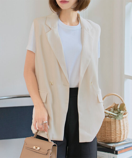 KOBE LETTUCE（コウベレタス）の「エアリーテーラードジレ（ベスト・レディース・グレー/アイボリー/ブラック・M）」の2枚目の写真