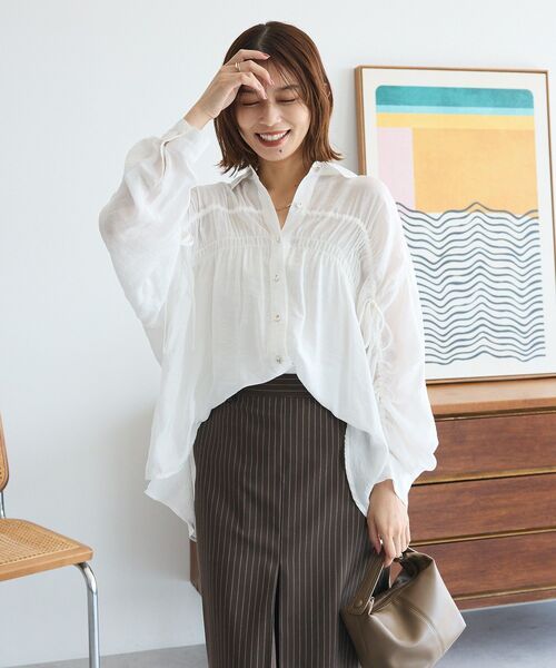 ELENCARE DUE（エレンカーレデュエ）の「・ELENCARE DUE シアーシャーリングシャツ（シャツ/ブラウス・レディース・ブラウン/グレイッシュベージュ/ブラック/オフホワイト・FREE）」の21枚目の写真