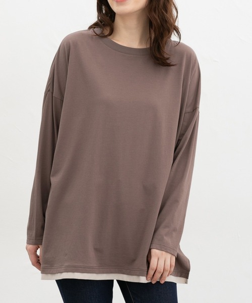 Honeys(ハニーズ)の「チュニックTシャツ(Tシャツ/カットソー・レディース・グレイッシュベージュ/ブラウン/ネイビー/スミクロ・F)」の2枚目の写真