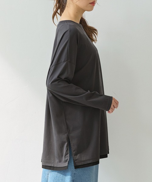 Honeys(ハニーズ)の「チュニックTシャツ(Tシャツ/カットソー・レディース・グレイッシュベージュ/ブラウン/ネイビー/スミクロ・F)」の22枚目の写真