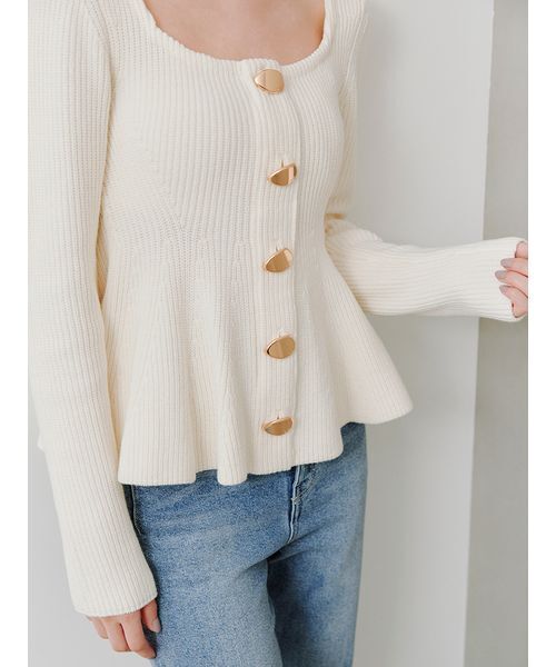 SNIDEL（スナイデル）の「スクエアネックペプラムニットプルオーバー